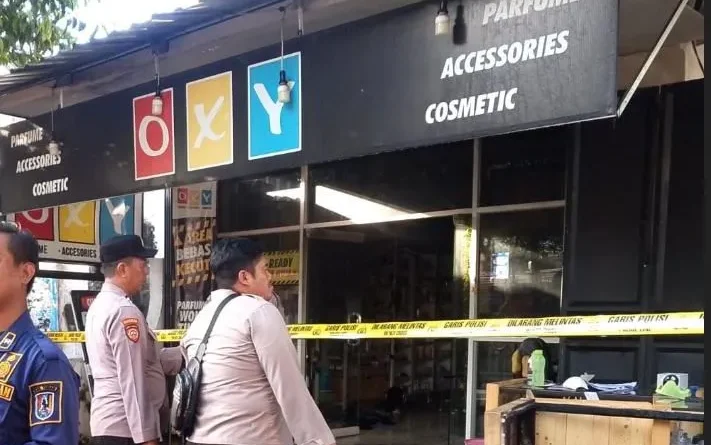 Toko Parfum Oxy di Tuban Terbakar, Api Dipicu Percikan Alkohol