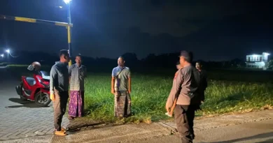 Dua Pelaku Begal Gasak Motor Vario di Jalan Persawahan, Polisi Olah TKP