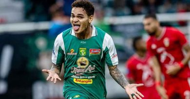 Link Live Streaming Malut United vs Persebaya Kamis Malam Ini di Stadion Kie Raha
