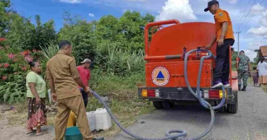 Tiga Dusun di Bondowoso Kering Kerontang, BPBD Kirim Dua Truk Tangki Air Bersih untuk 560 Kepala Keluarga