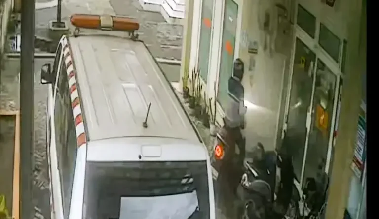 Bidan Kehilangan Motor di Puskesmas Sumbersuko, Pelaku Ditangkap Usai Jual Hasil Curian ke Jember