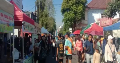 Car Free Day Blitar Terbukti Beri Berkah, Omzet Pedagang UMKM Tembus Rp2 Juta dalam Tiga Jam