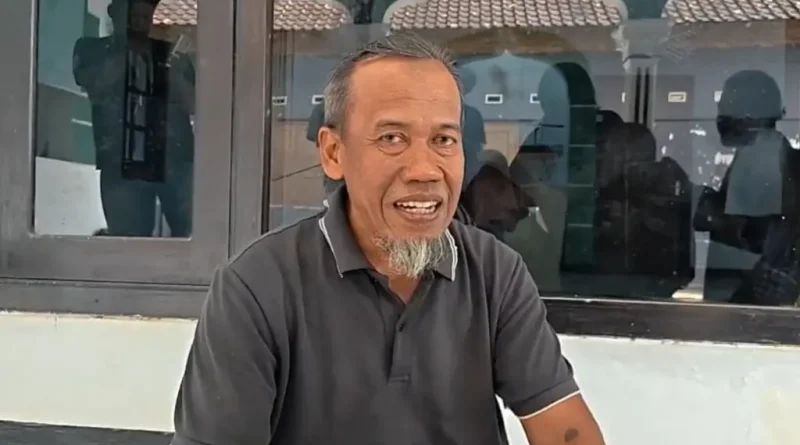 Berpura-pura Wudhu, Dua Pria di Ponorogo Gasak Kotak Amal Masjid Terekam CCTV