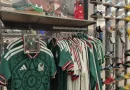 Jersey Piala Dunia Edisi Terbatas Jadi Buruan Kolektor di Tunjungan Plaza Surabaya