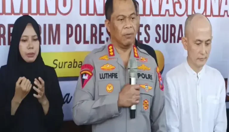 Polrestabes Surabaya Tambah Satu Tersangka dalam Kasus Scamming Internasional