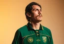 Persebaya Luncurkan Jersey Spesial 99 Tahun dengan Cerita di Setiap Jahitan