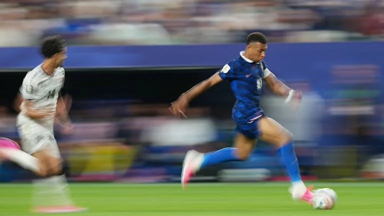 Mbappe Kian Dekati Rekor Messi usai Ukir Dua Gol untuk Prancis