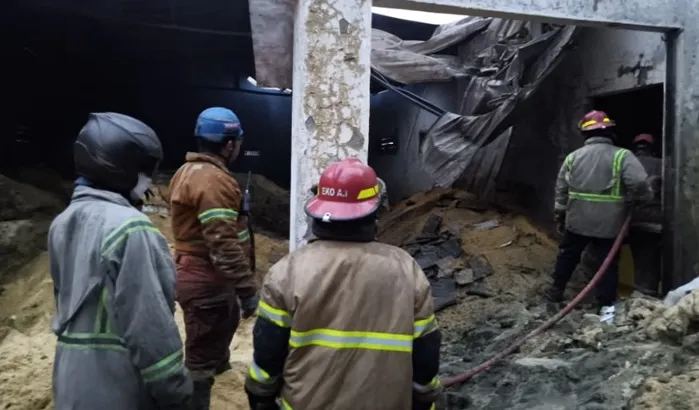 Gudang di Gudo Jombang Ludes Terbakar, Petugas Berjibaku Lebih dari Tujuh Jam