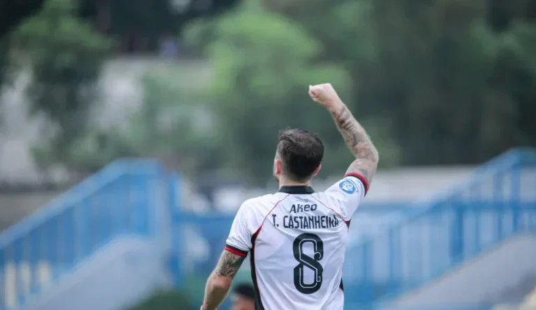 Telmo Castanheira Akhiri Masa Baktinya di Persik Kediri